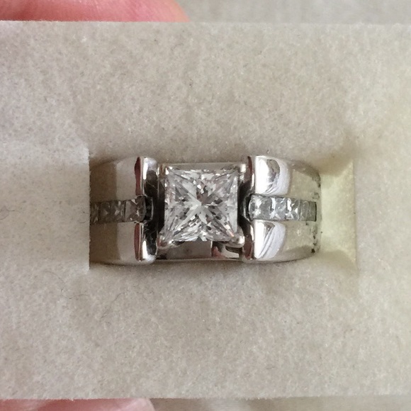 Kay Jewelers Leo diamond engagement wedding set princess cut diamond - Picture 1 of 9